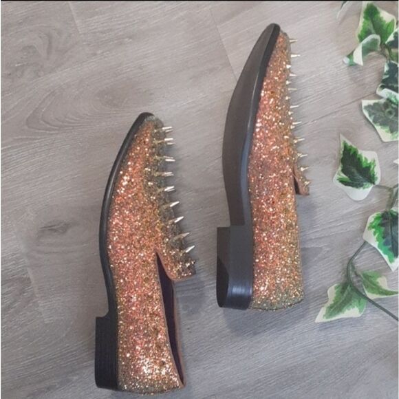 Gold spiked Royal Shoes - Picture 8 of 10